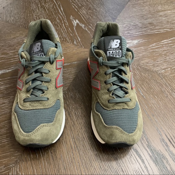 RARE New Balance army green hints of red gray sneakers collectors Size W 7/M 5.5 - Picture 5 of 16